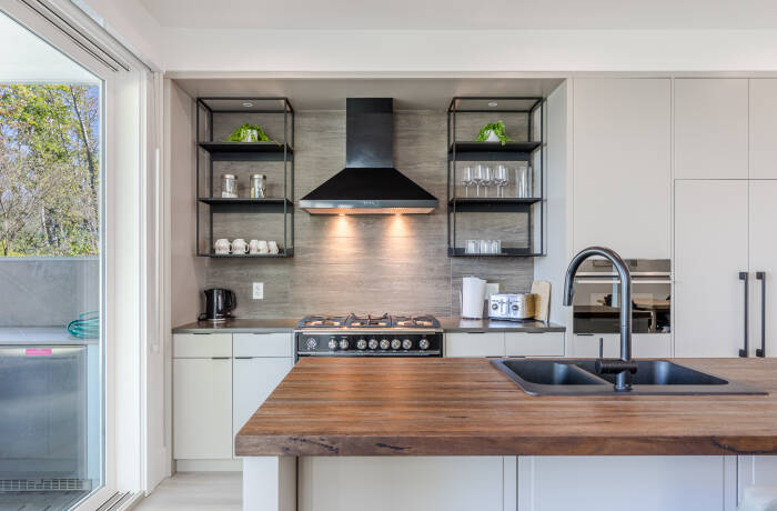 Fully-equipped Kitchen