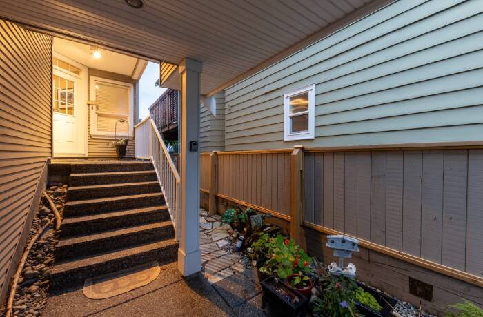 Exterior and Additional Photos