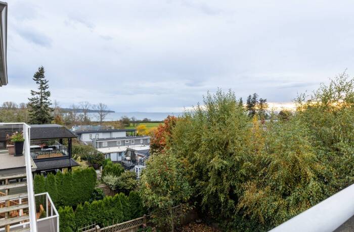 Exterior and Additional Photos