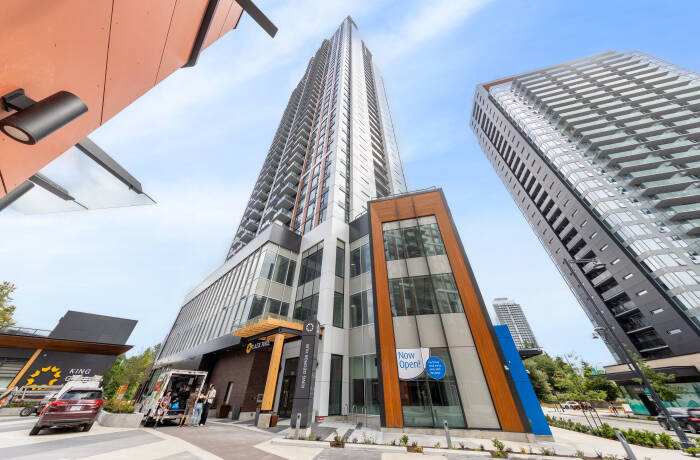 Building and Amenities