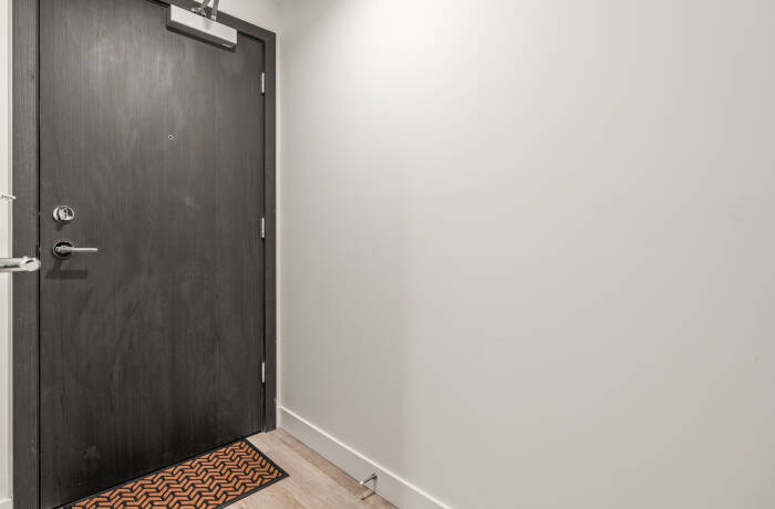 Building and Amenities