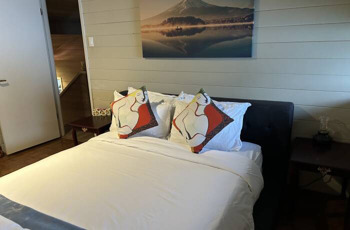 Upper Floor bedroom 1