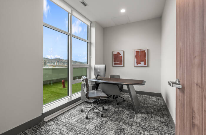 Building and Amenities