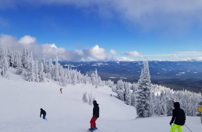 Big White Ski Resort  (35 miles)