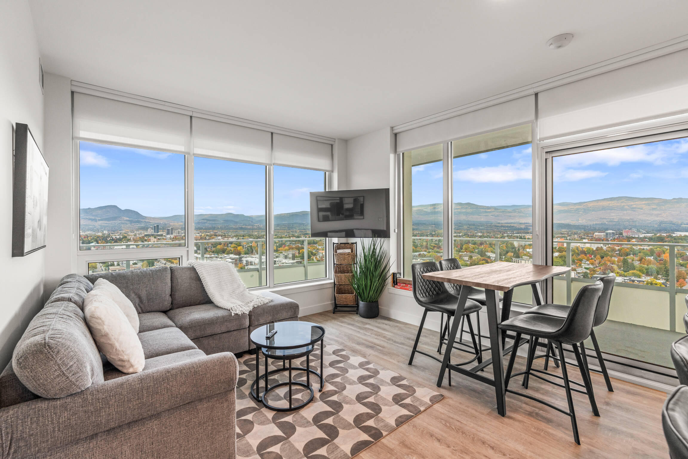 Kelowna vacation stay rental