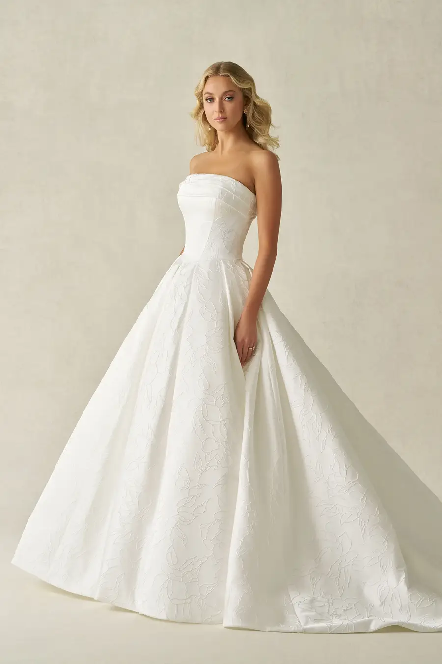 Allure Bridals Style A1400 wedding dress