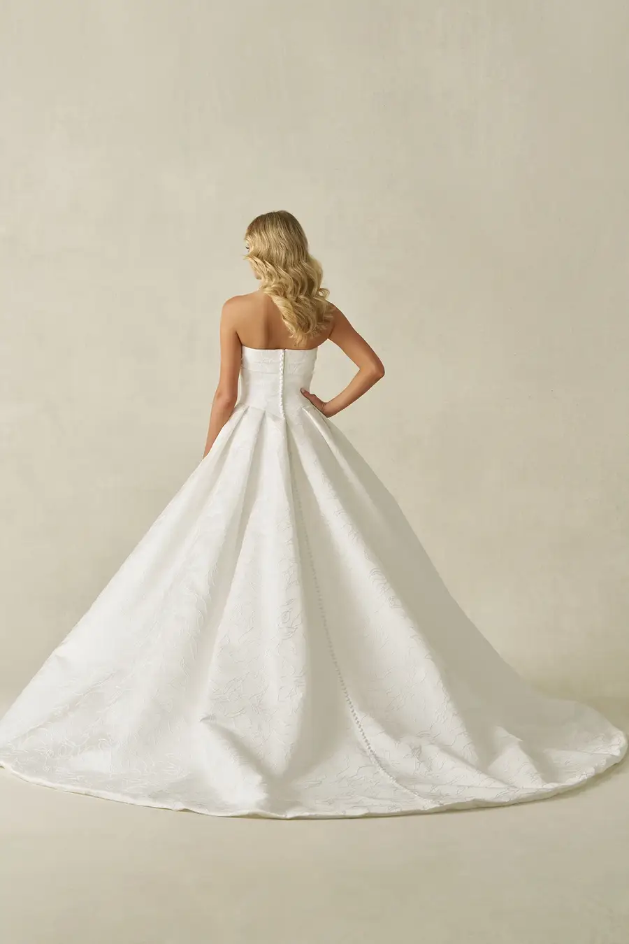Allure Bridals Style A1400 wedding dress