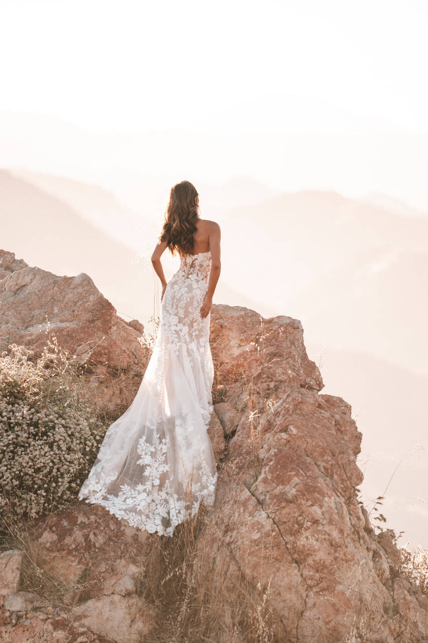 Allure Bridals Style A1212 wedding dress