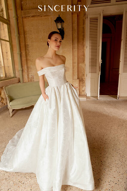Justin Alexander Style 44601 wedding dress