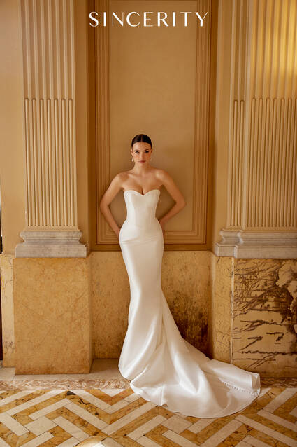 Justin Alexander Style 44602 wedding dress