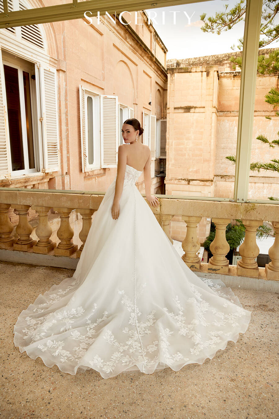 Justin Alexander Style 44604 wedding dress