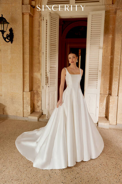 Justin Alexander Style 44606 wedding dress