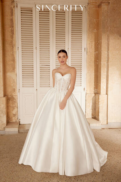 Justin Alexander Style 44610 wedding dress