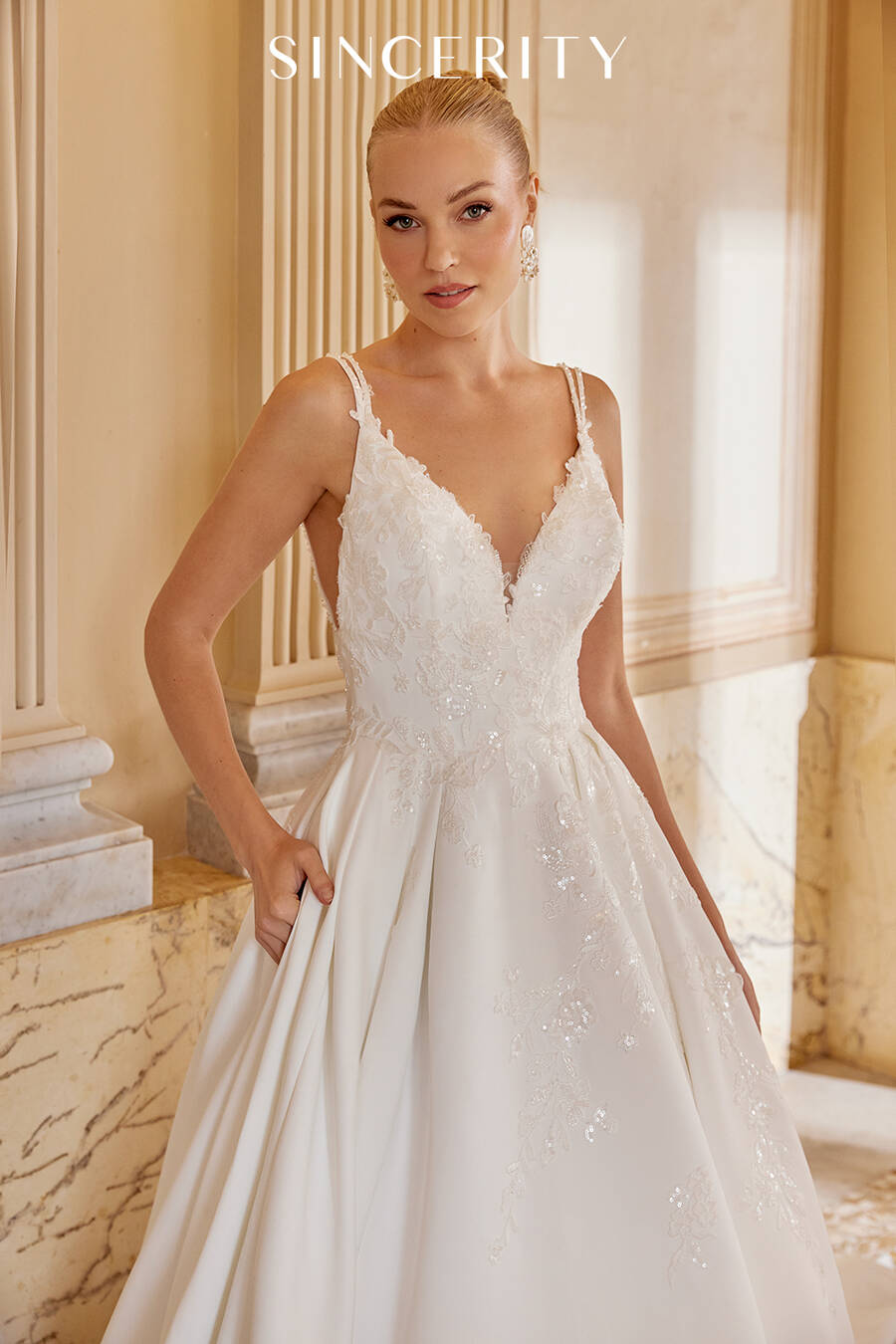 Justin Alexander Style 44613N wedding dress
