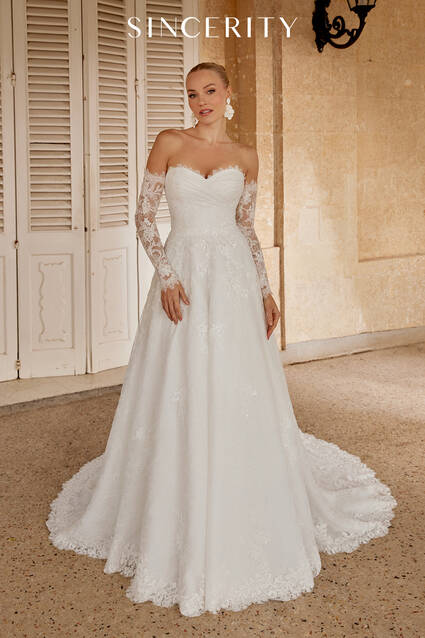 Justin Alexander Style 44616 wedding dress
