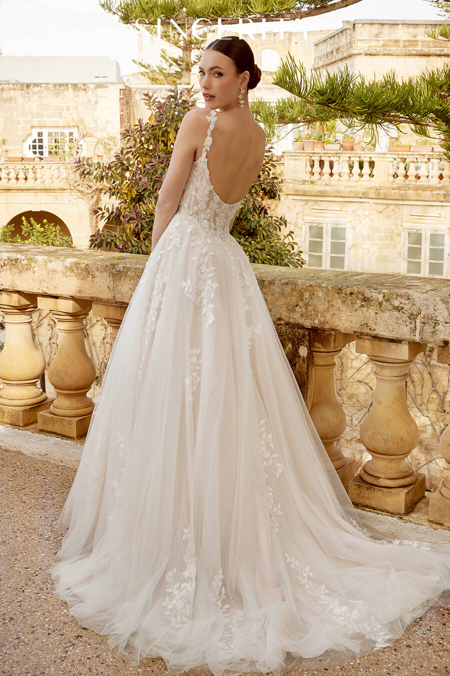 Justin Alexander Style 44618LND wedding dress