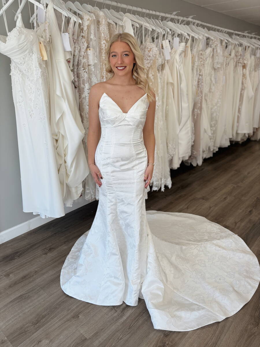 Vayda Jane Nora wedding dress