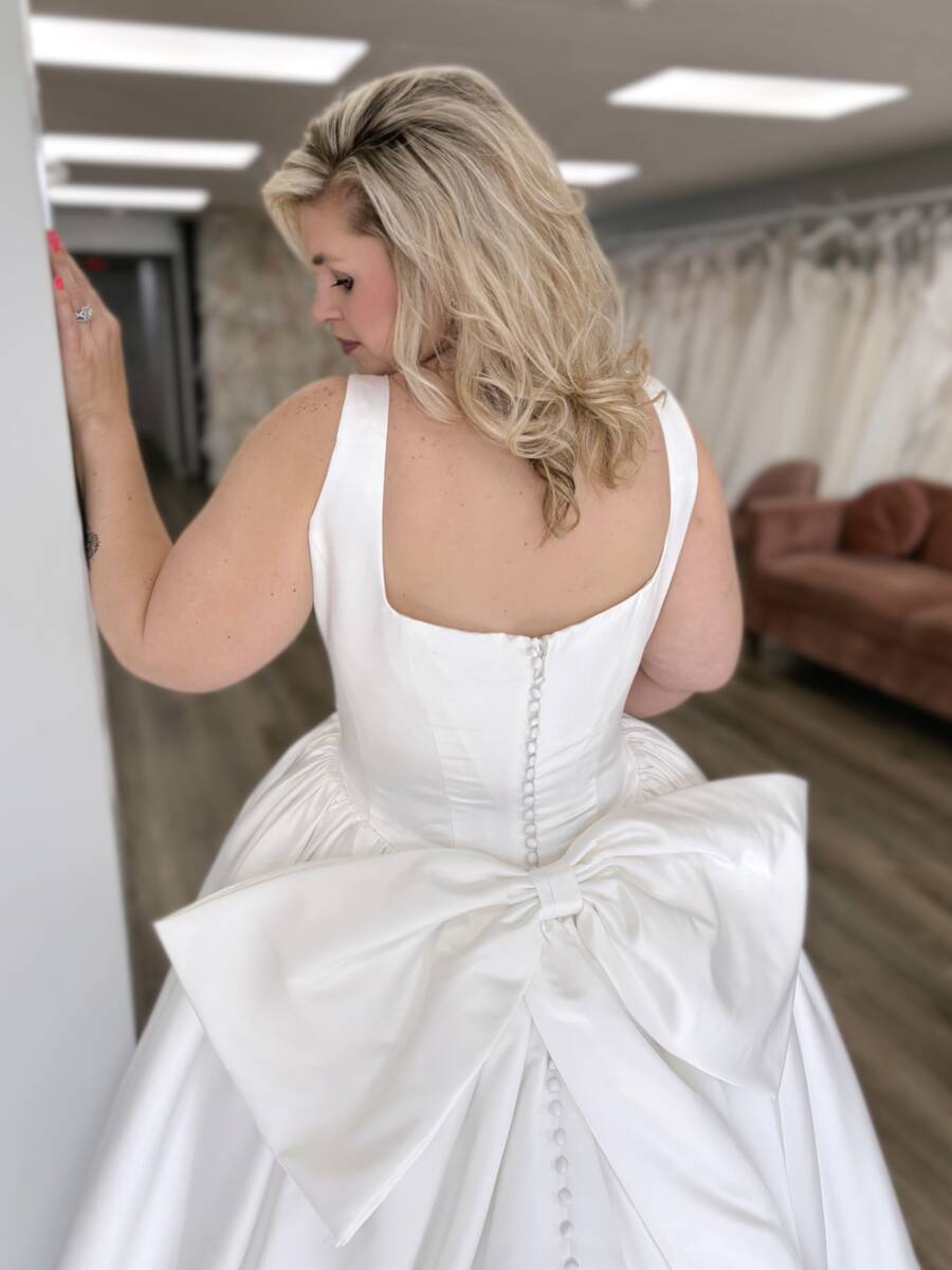 Vayda Jane Sienna wedding dress