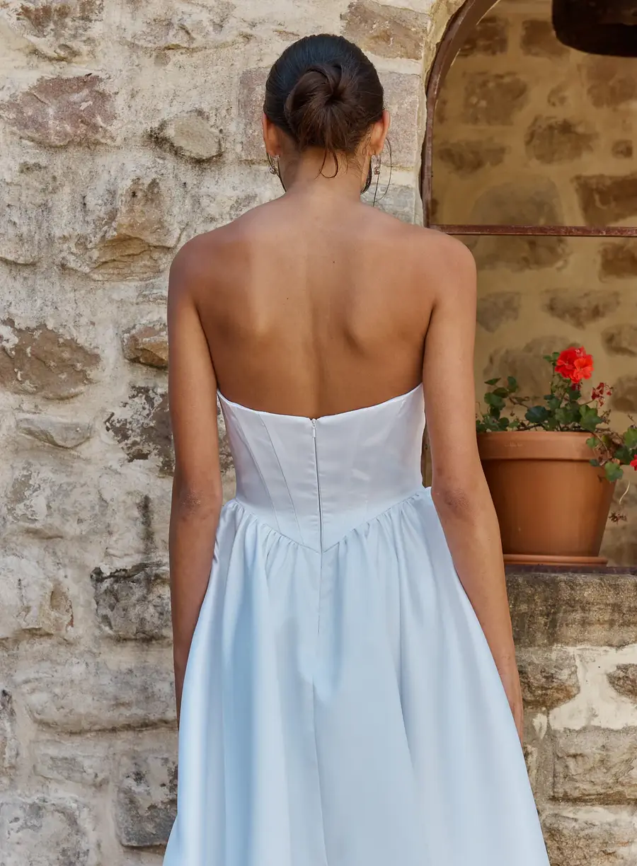 Tania Olsen Delaney wedding dress