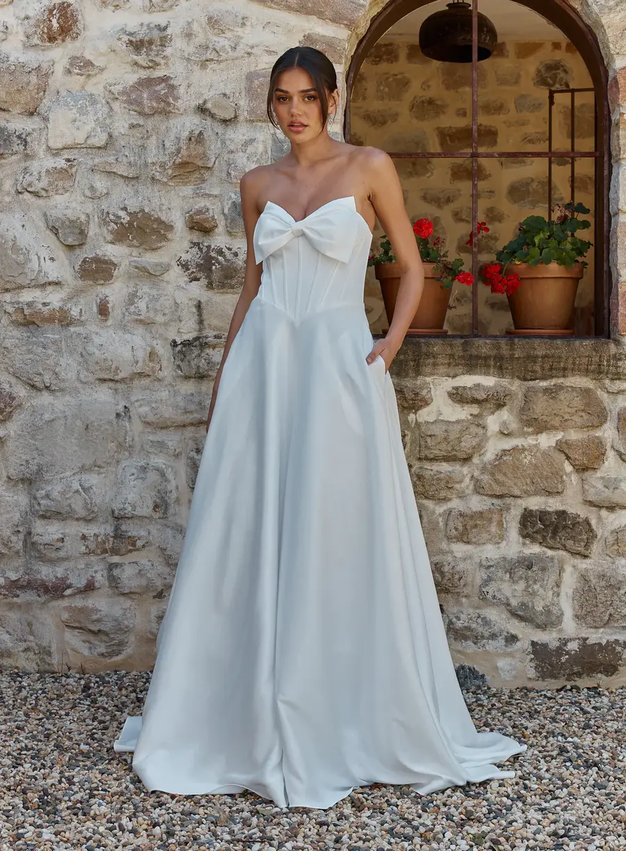 Tania Olsen Dahlina wedding dress