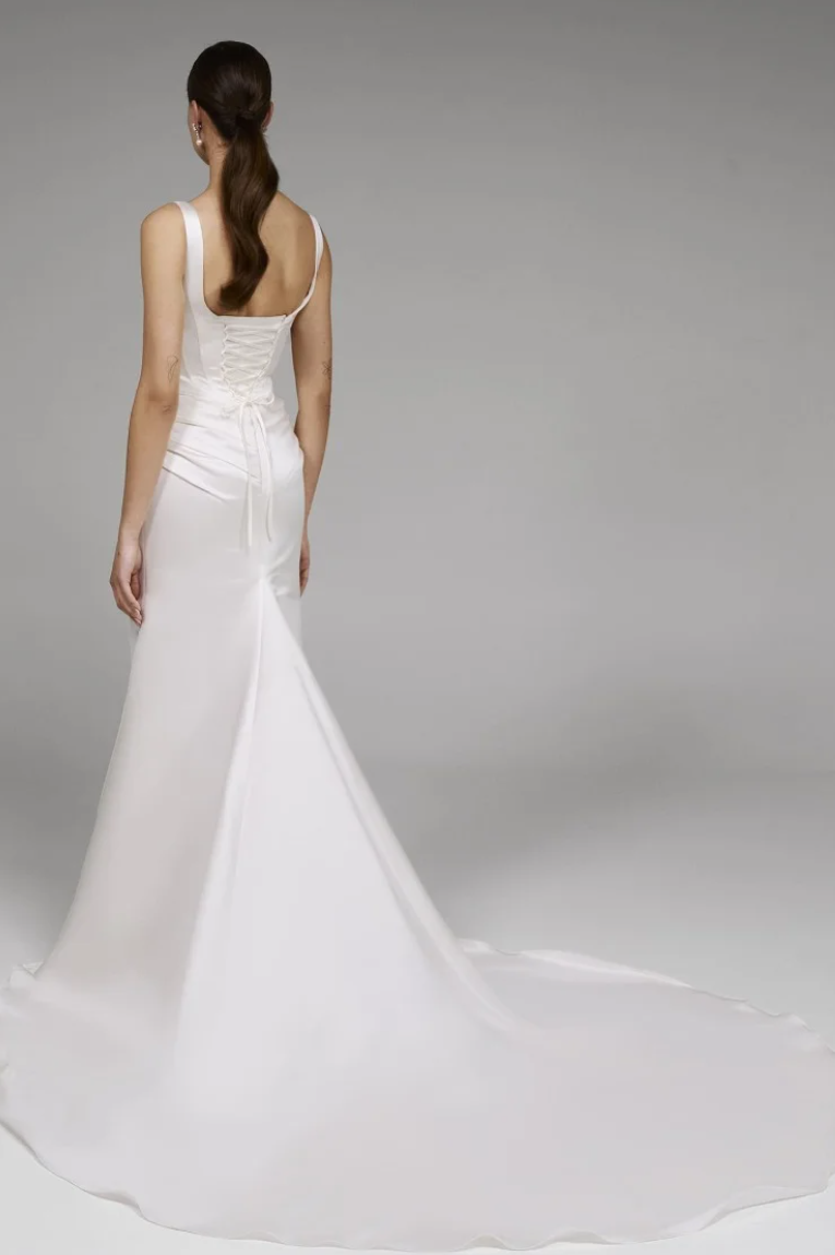 Pronovias  Dennise wedding dress