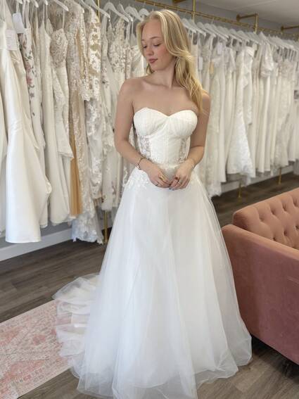 Vintage Violet Bianca wedding dress