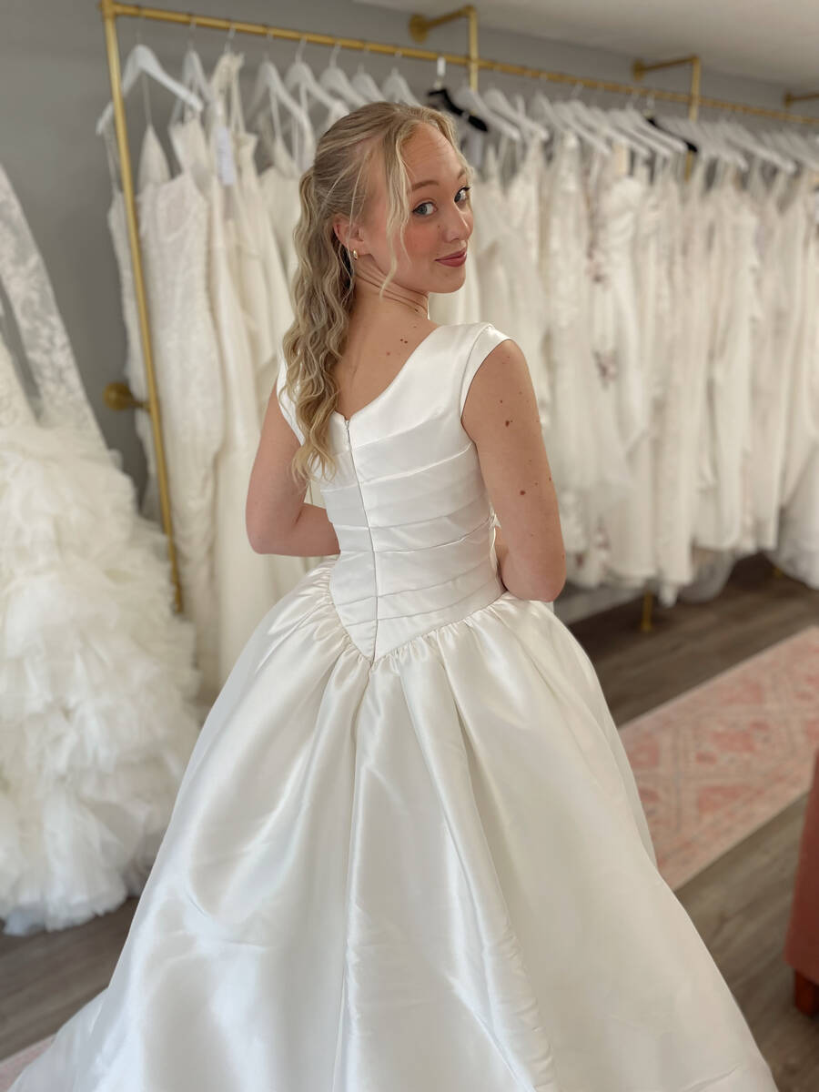 Violet & Jane Diana wedding dress