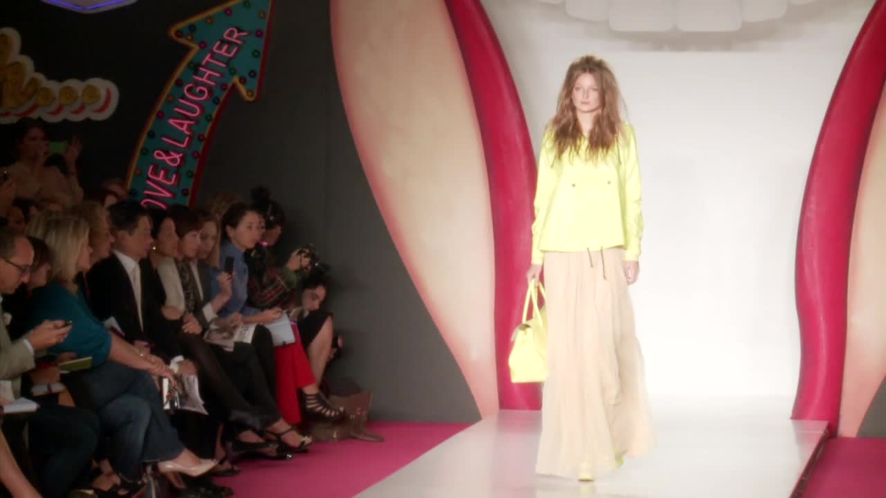 Mulberry's Fashion Show + ITW - Woman's Prêt-à-Por