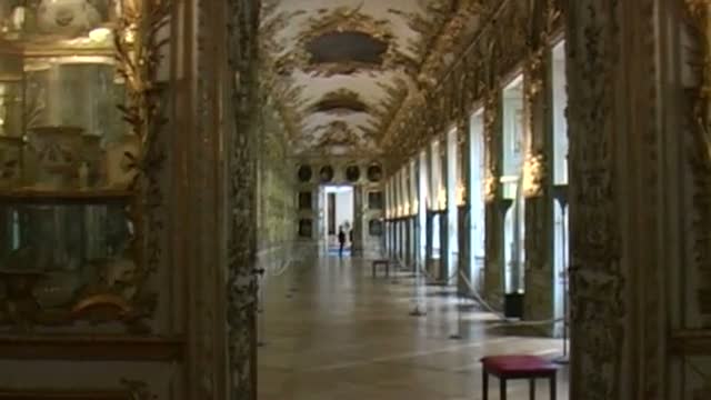 Munich Travel Guide Bundle (9 Videos)