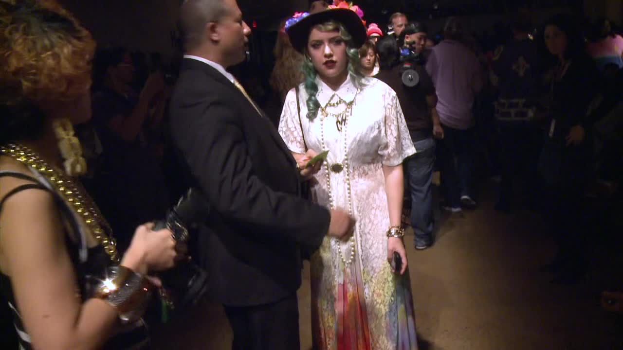 Jeremy Scott's Fashion Show + ITW - Woman's Prêt-à Jeremy Scott's Fashion Show + ITW - Woman's Prêt-à