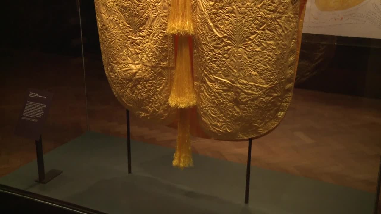 Spider silk outfit goes on show in London