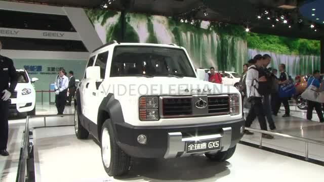 Chinese car makers eye overseas market