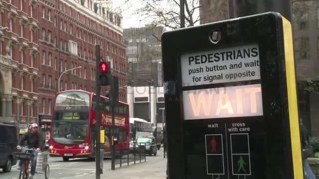 London transport hopes to cope with Olympic rush