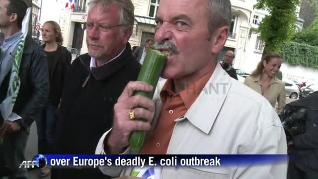 French growers munch cucumbers in E. coli protest