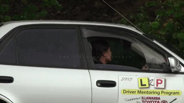 Australia's driving school for refugees