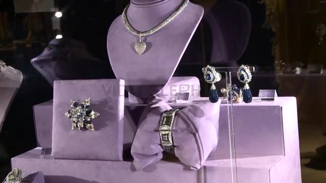 Taylor's crown jewels under the hammer