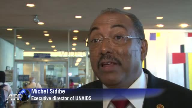 UNAIDS chief hails advances, 30 years on