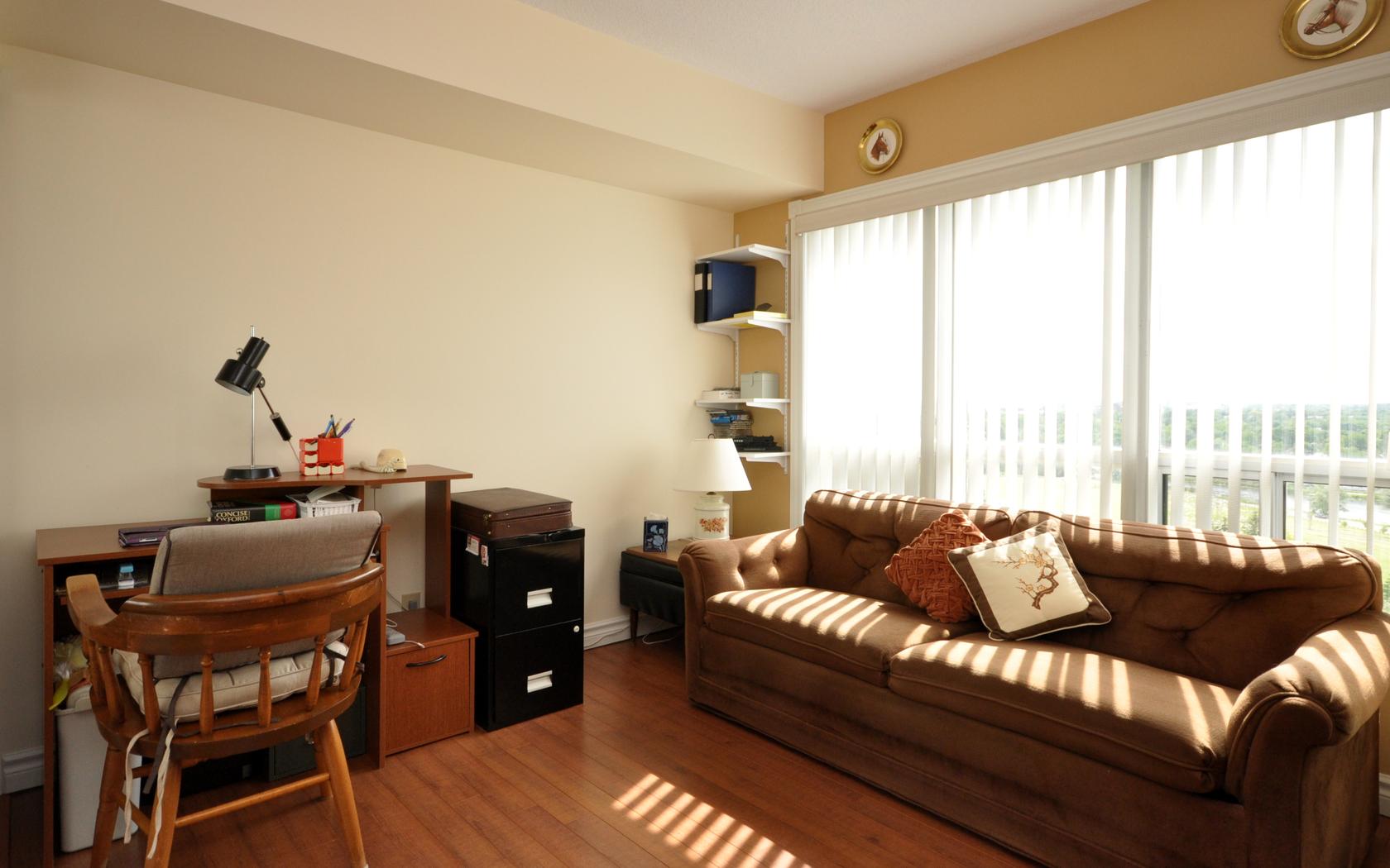 237 King St W, Unit 1211