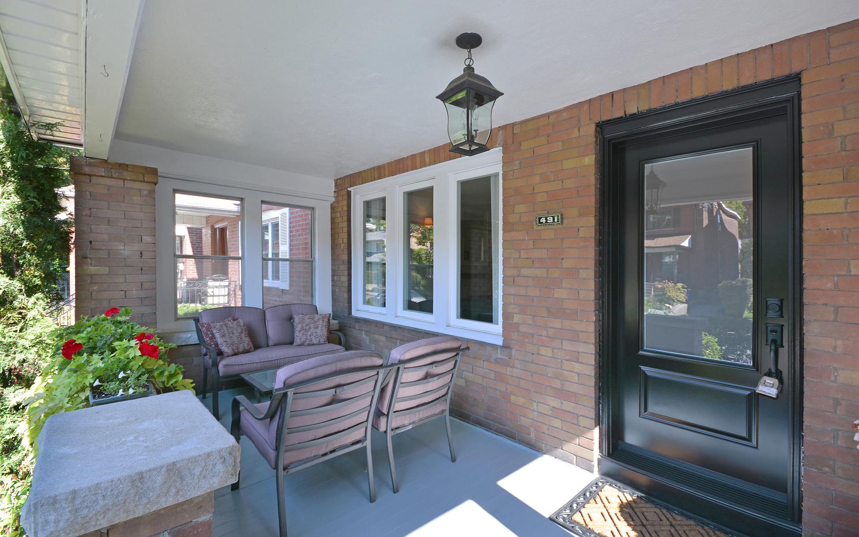 491 Willard Avenue Toronto, ON M6S 3R7 Real Estate Tour