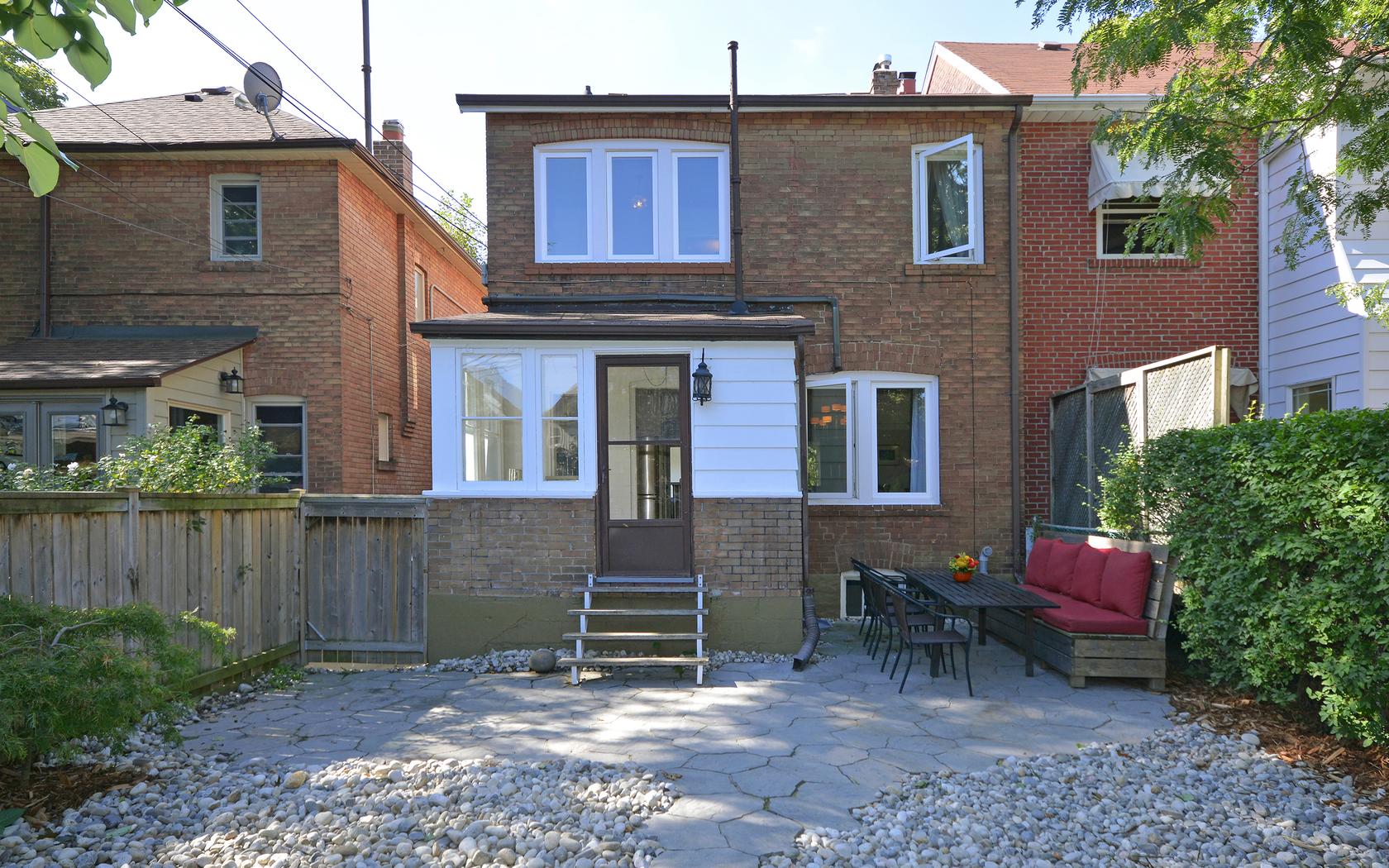 491 Willard Avenue Toronto, ON M6S 3R7 Real Estate Tour