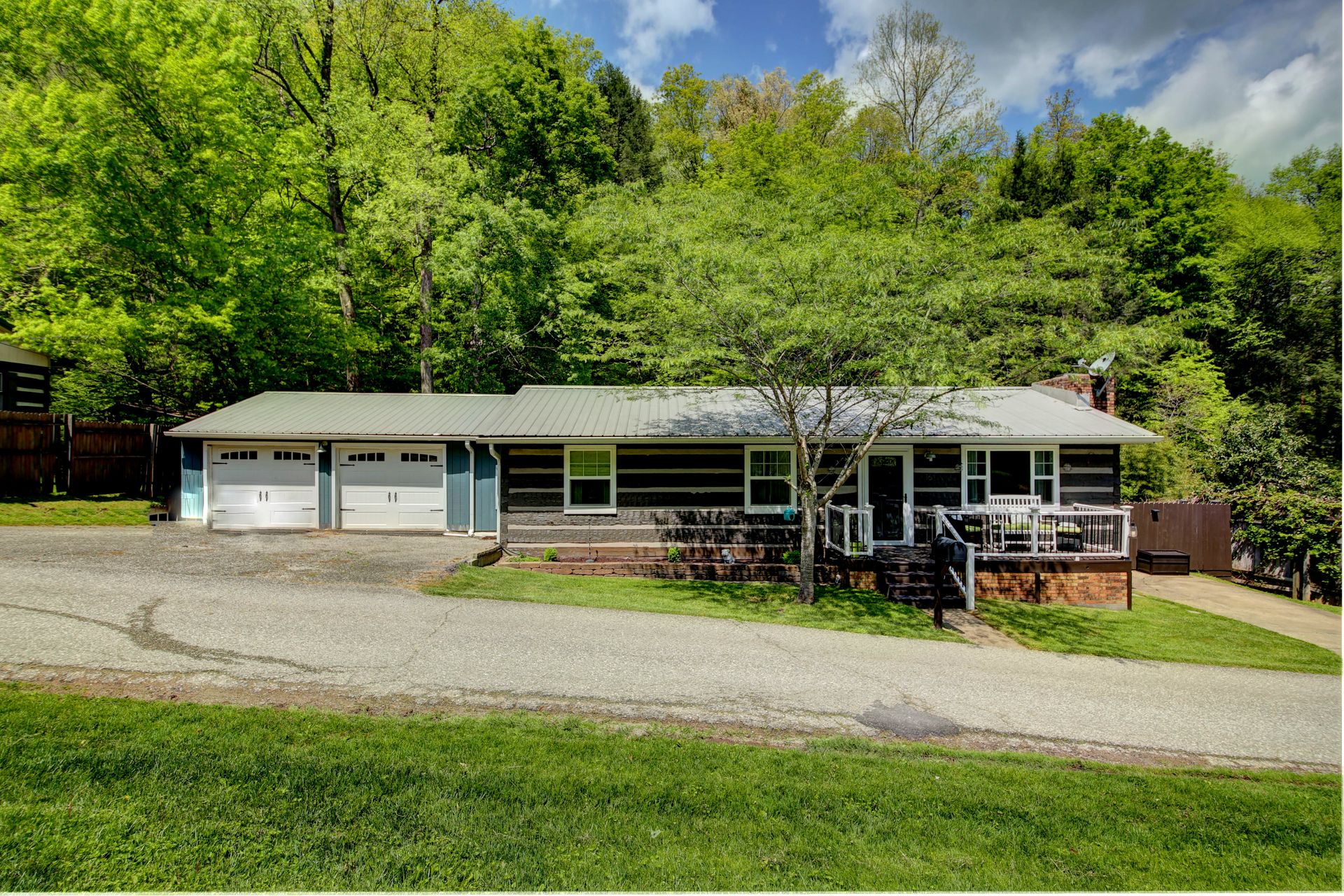 16 Mountaineer Dr. Elkview, WV 25071 Real Estate Tour