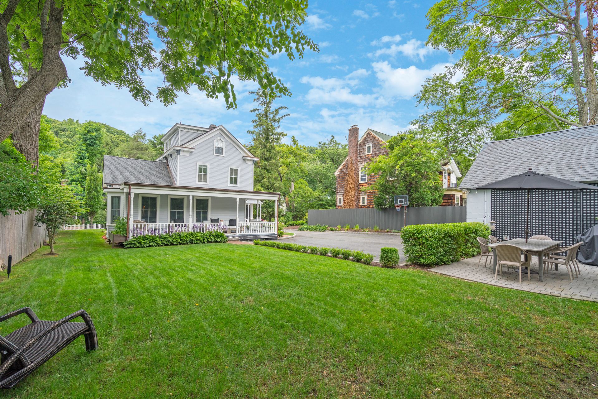 208 Main Street Cold Spring Harbor, NY 11724 Real Estate Tour