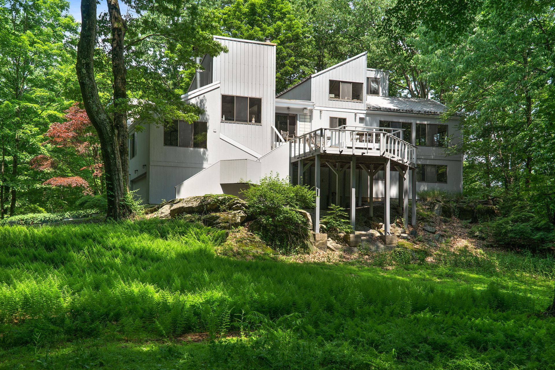 126 South Bedford Road Pound Ridge, NY 10576 Real Estate Tour