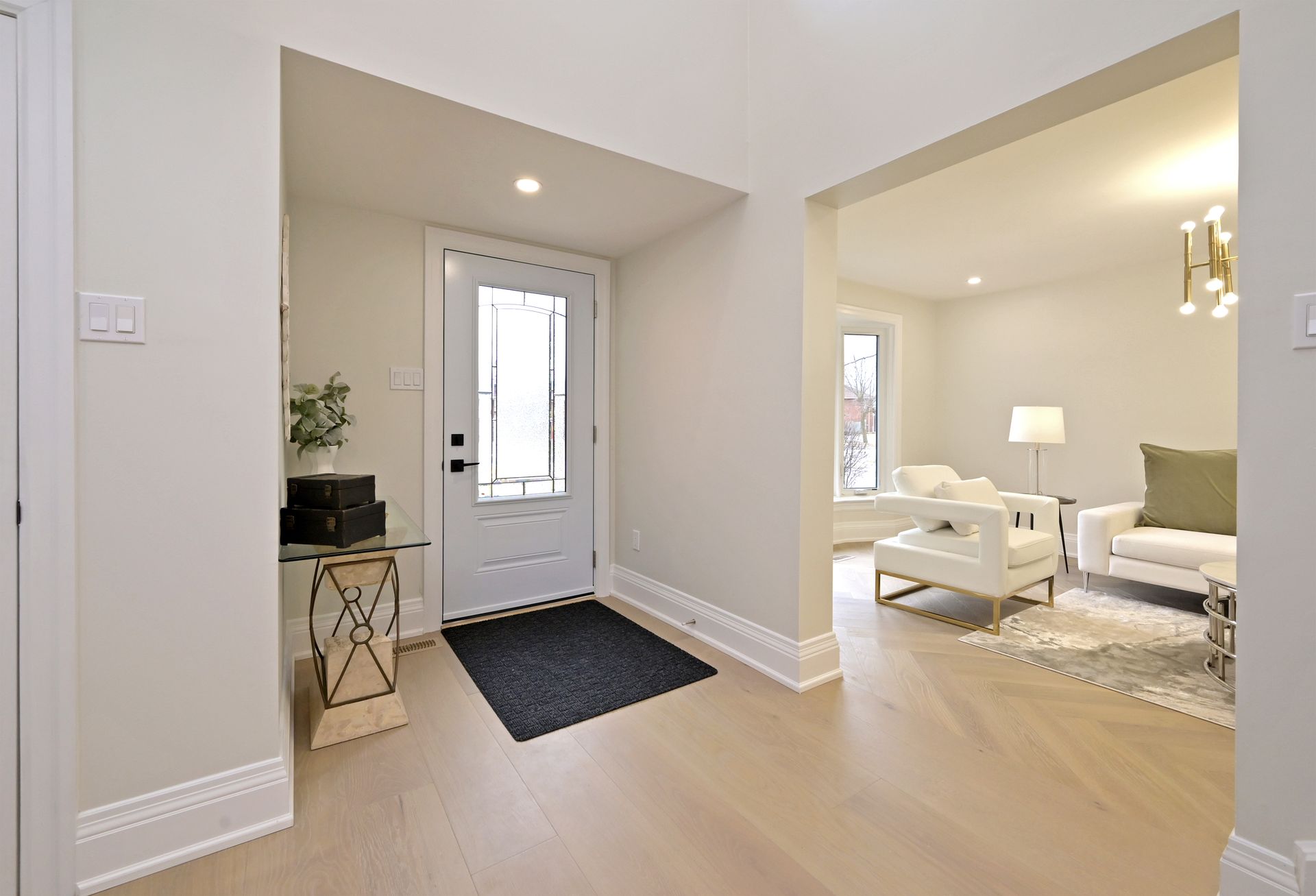 798 Willowbank Trail Mississauga, ON L4W 3M2 Real Estate Tour