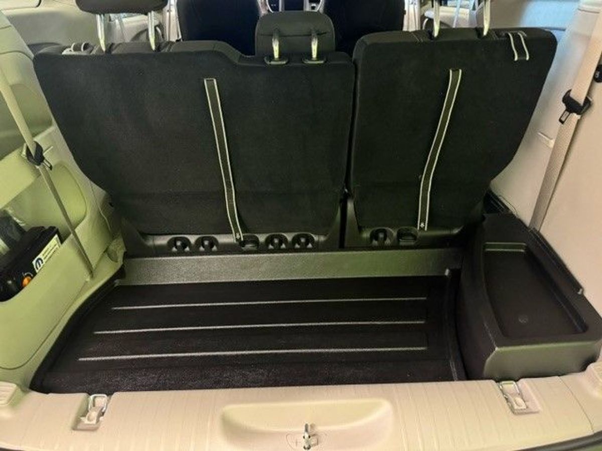 2024 CHRYSLER VOYAGER - Image 10