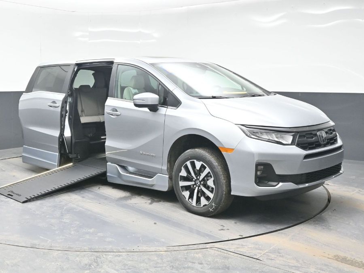 2026 Honda Odyssey EX-L's photo