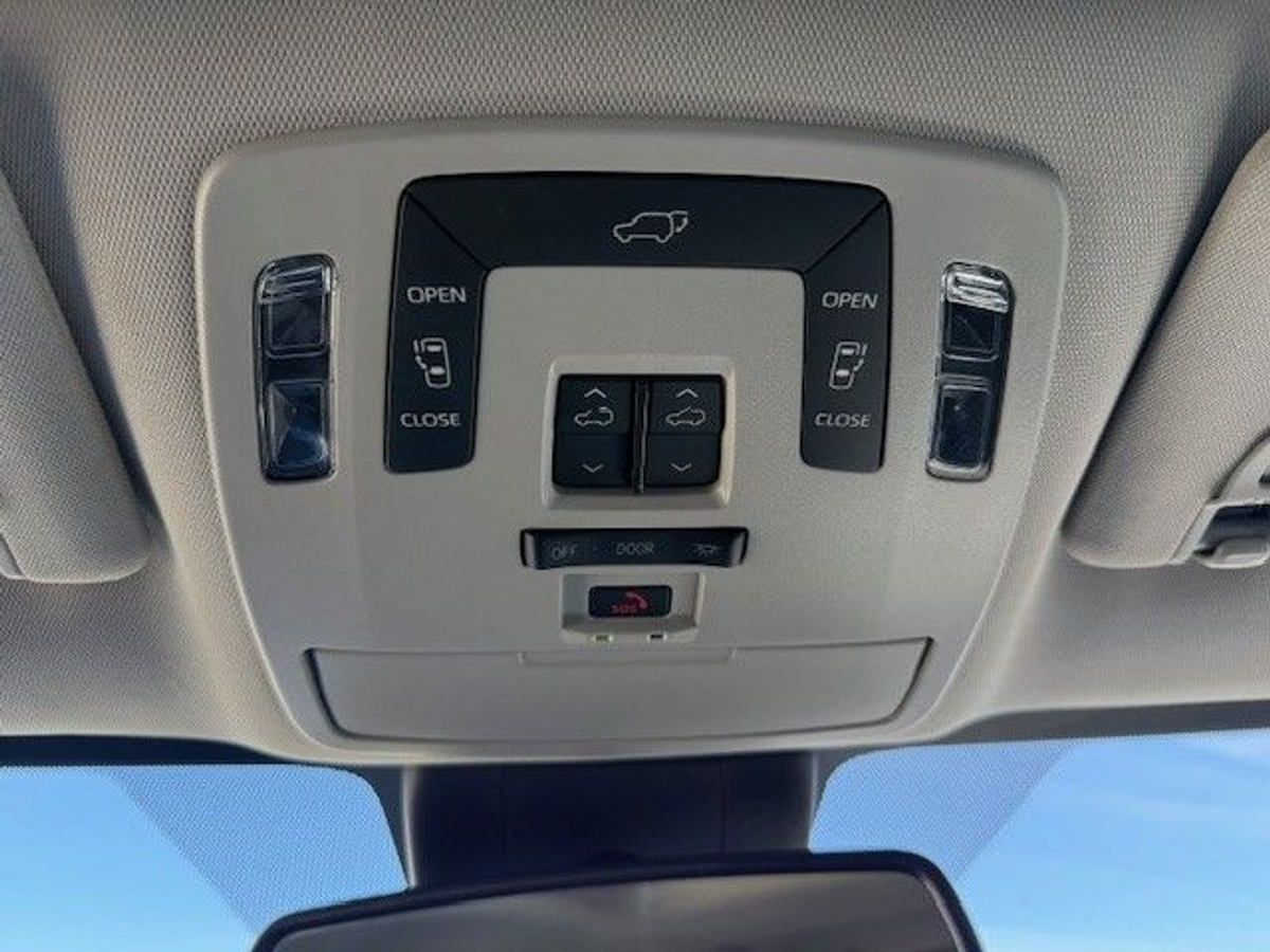 2024 TOYOTA SIENNA - Image 31