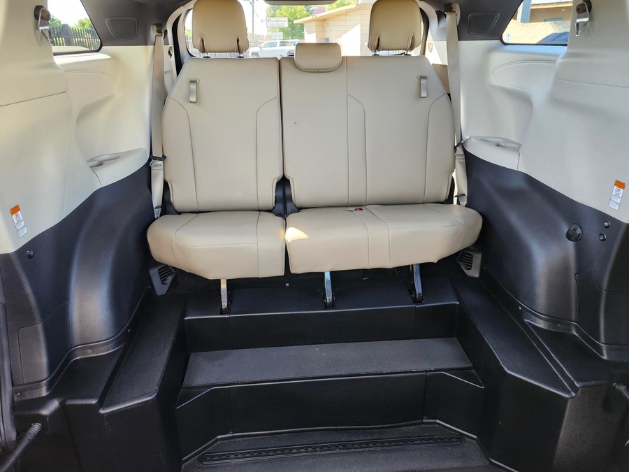 Used 2022 Toyota Sienna Hybrid XLE Plus - VMI Side Entry Entry In Floor Automatic Ramp