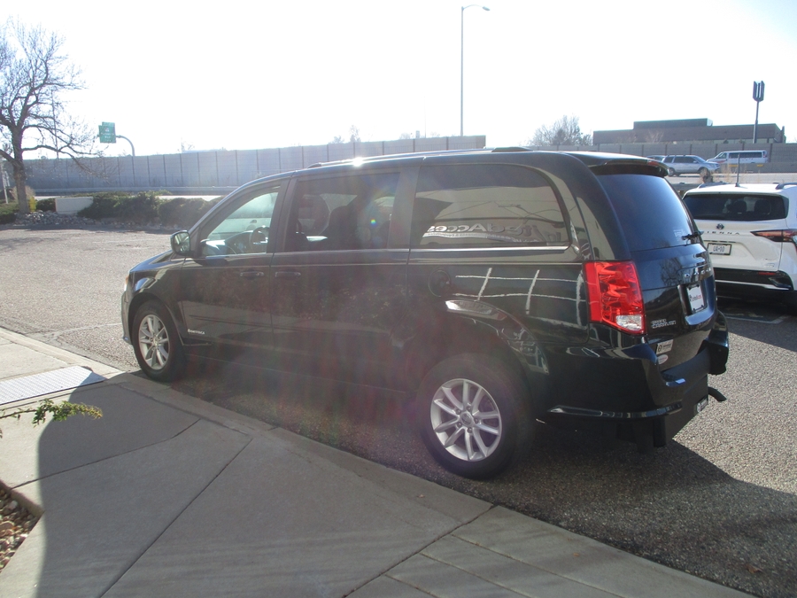 Used 2020 Dodge Grand Caravan SXT - DRIVERGE Rear Entry Entry Fold Out Manual Ramp