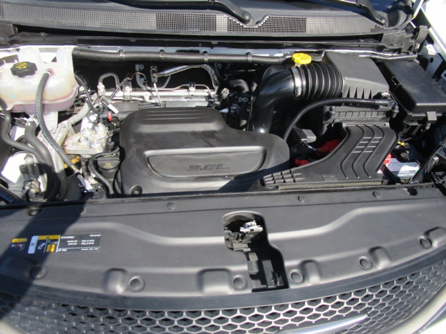 Used 2024 Chrysler Voyager LX - BraunAbility Side Entry Entry Fold Out Automatic Ramp